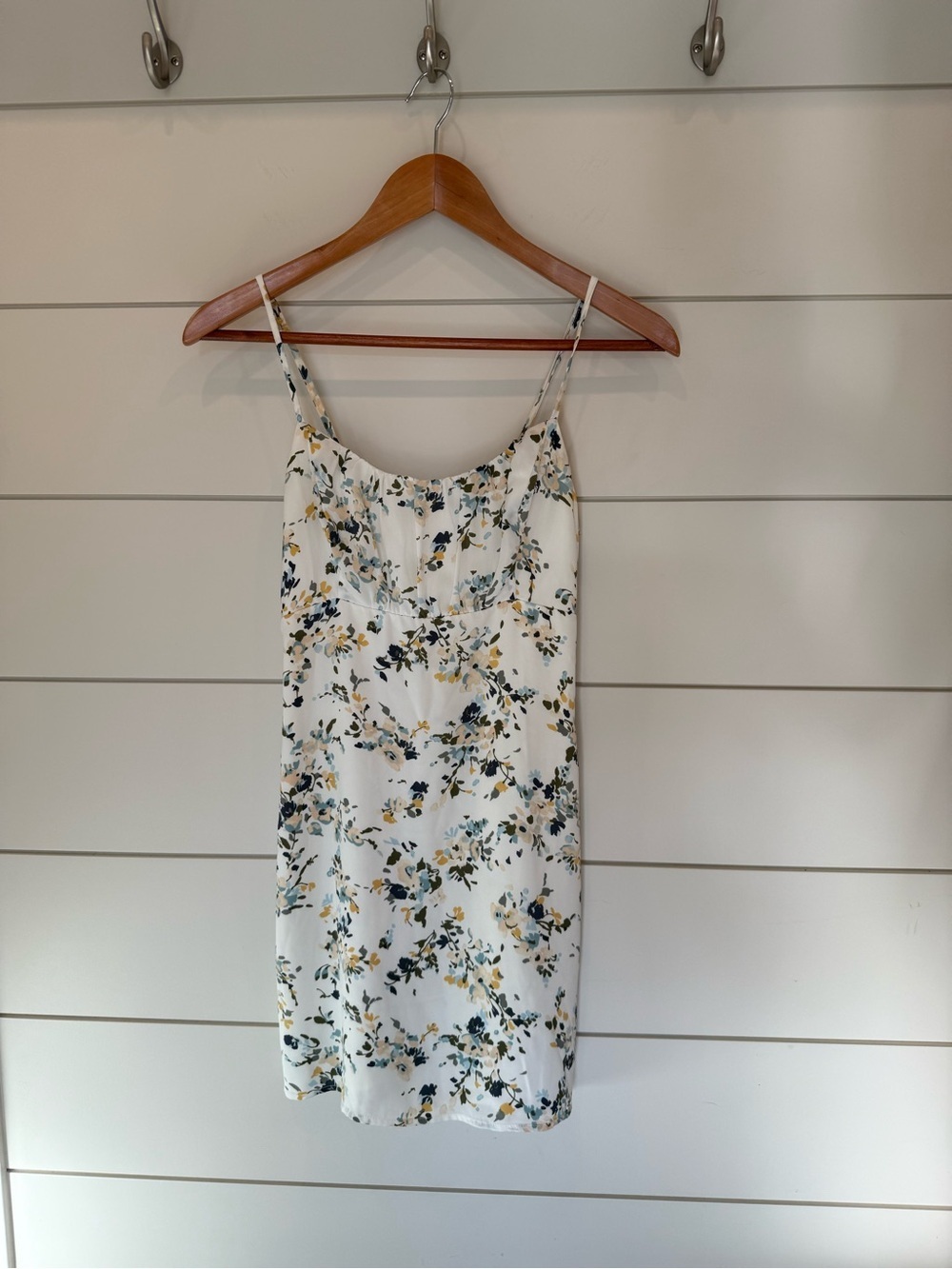 Abercrombie &‎ Fitch Strappy Floral Dress Size Small